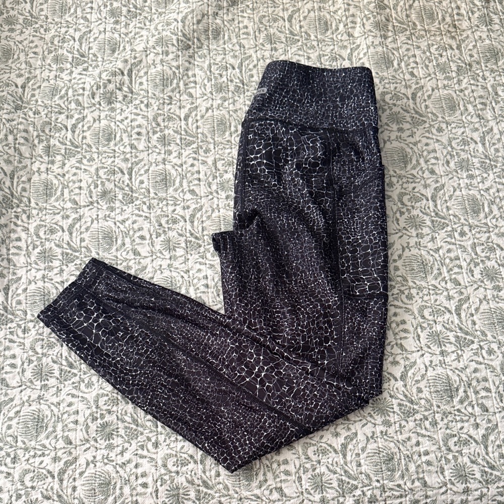 Jockey Black & White Patterned High-Waist Leggings